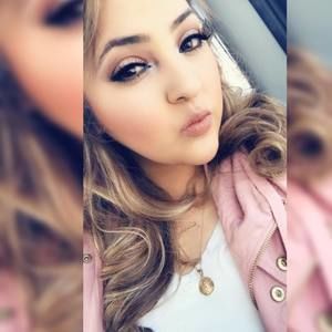 Meet your Posher, Elisabet